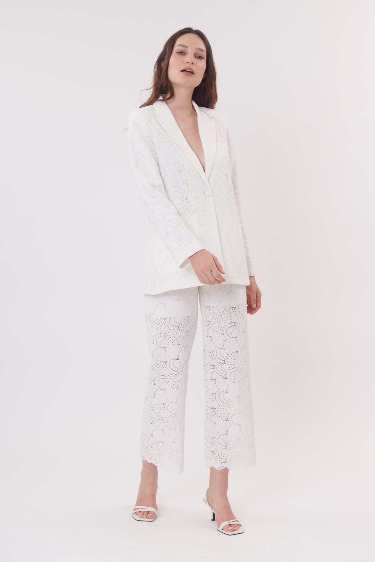 YASNA VESTE